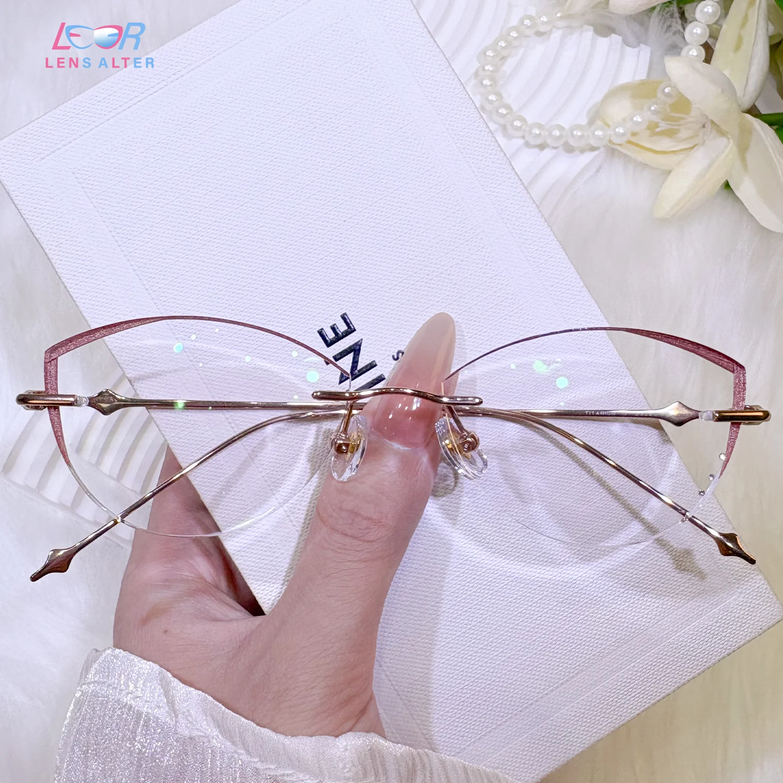 Vivi Eyeglasses