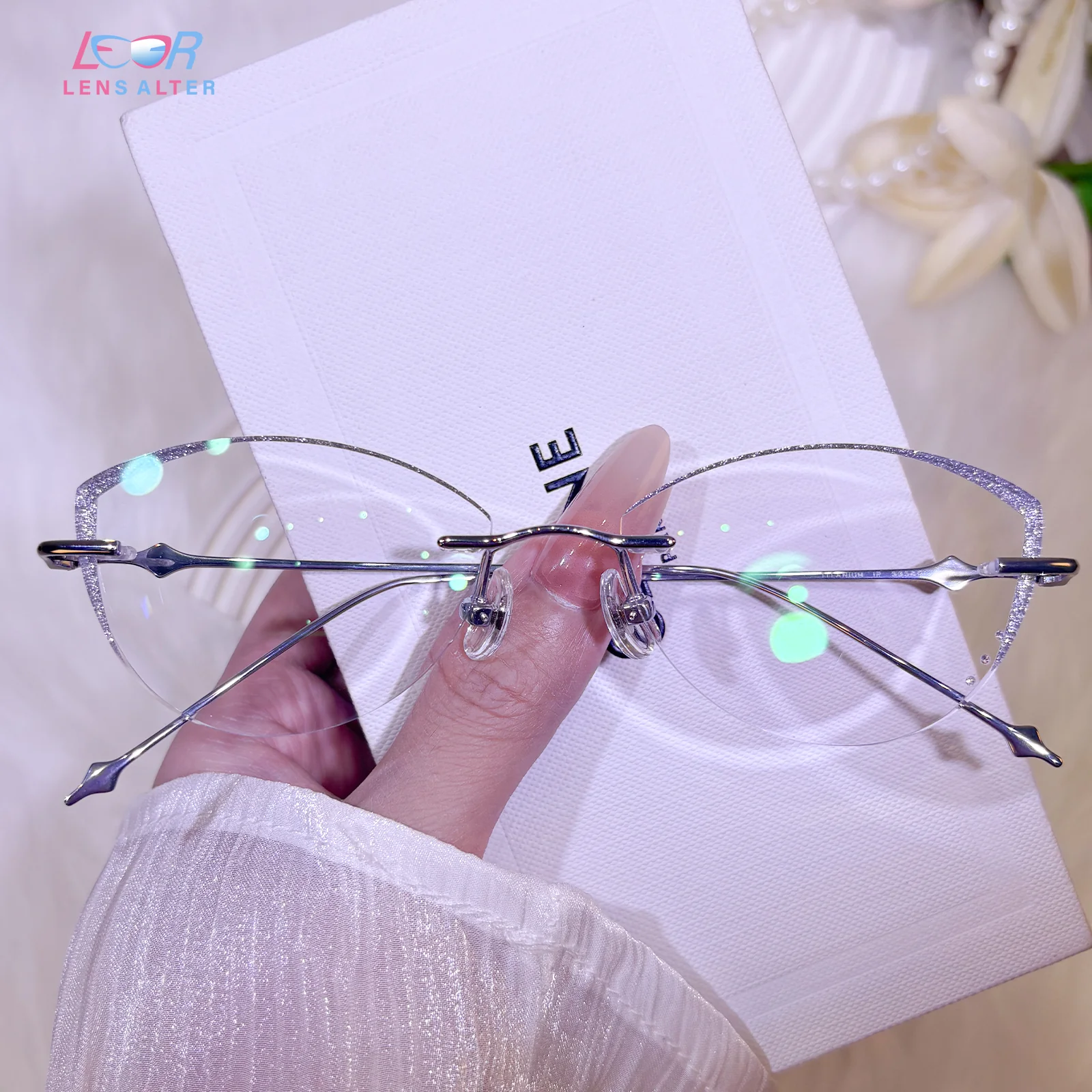 Vivi Eyeglasses - Image 6