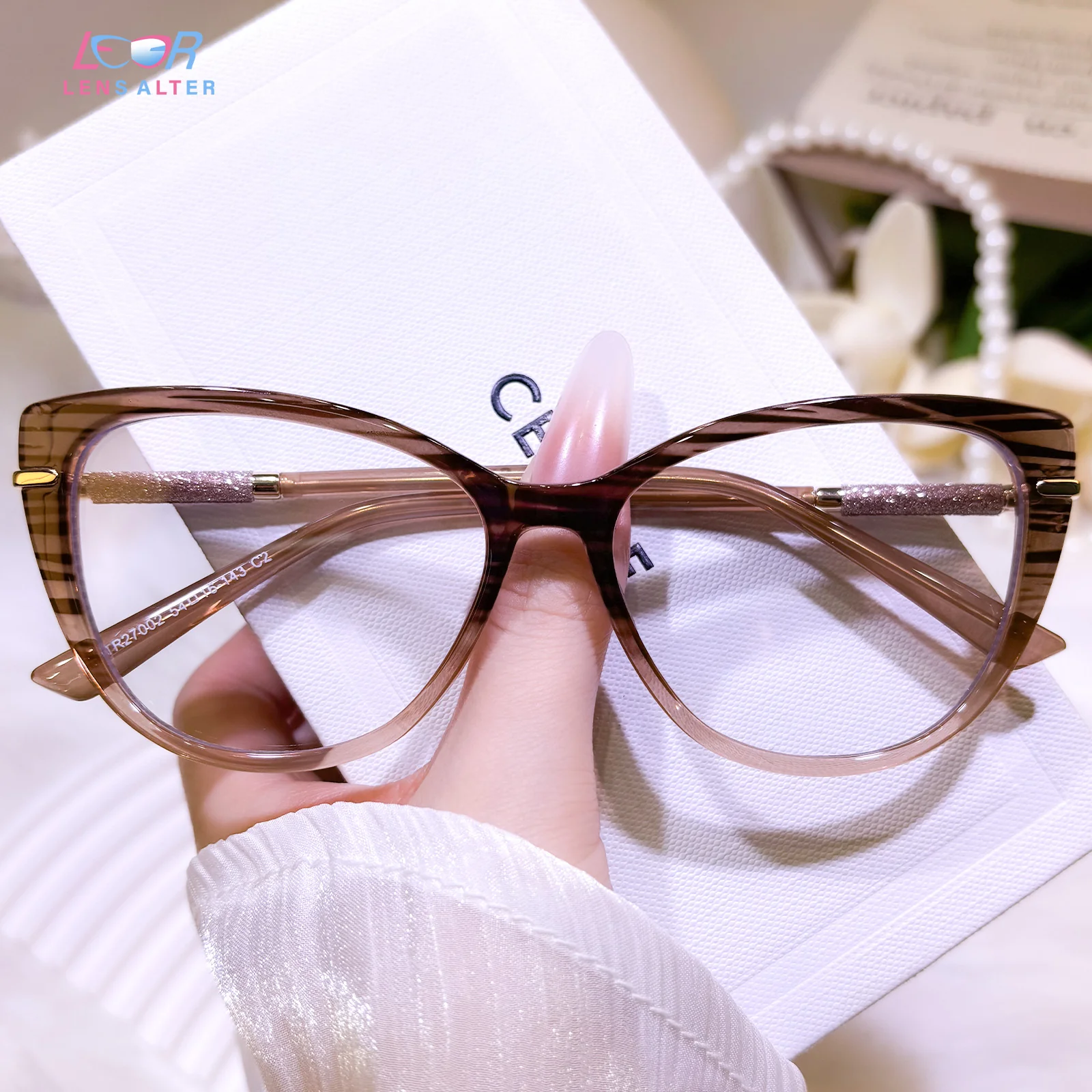 Vixia Eyeglasses - Image 13