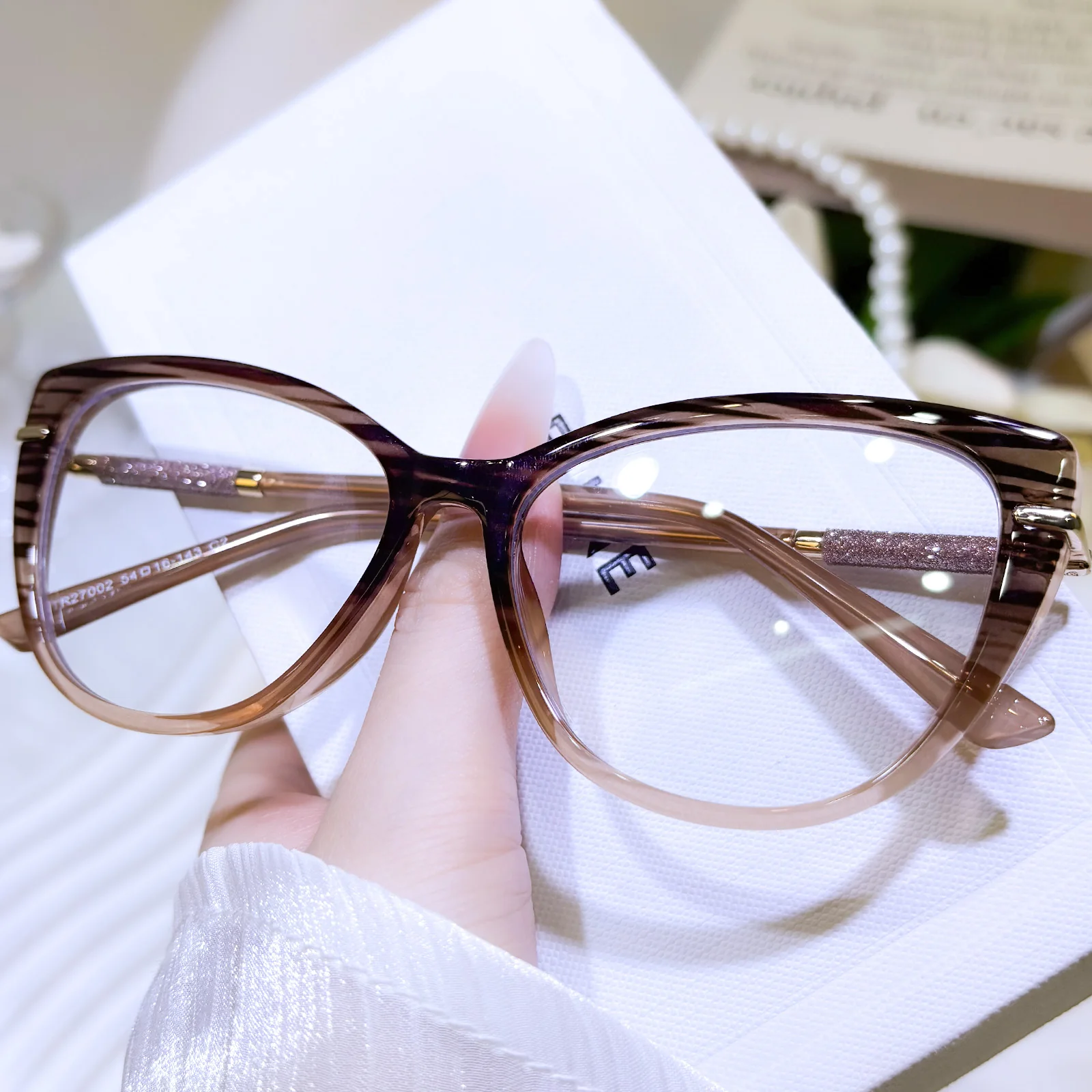 Vixia Eyeglasses - Image 15
