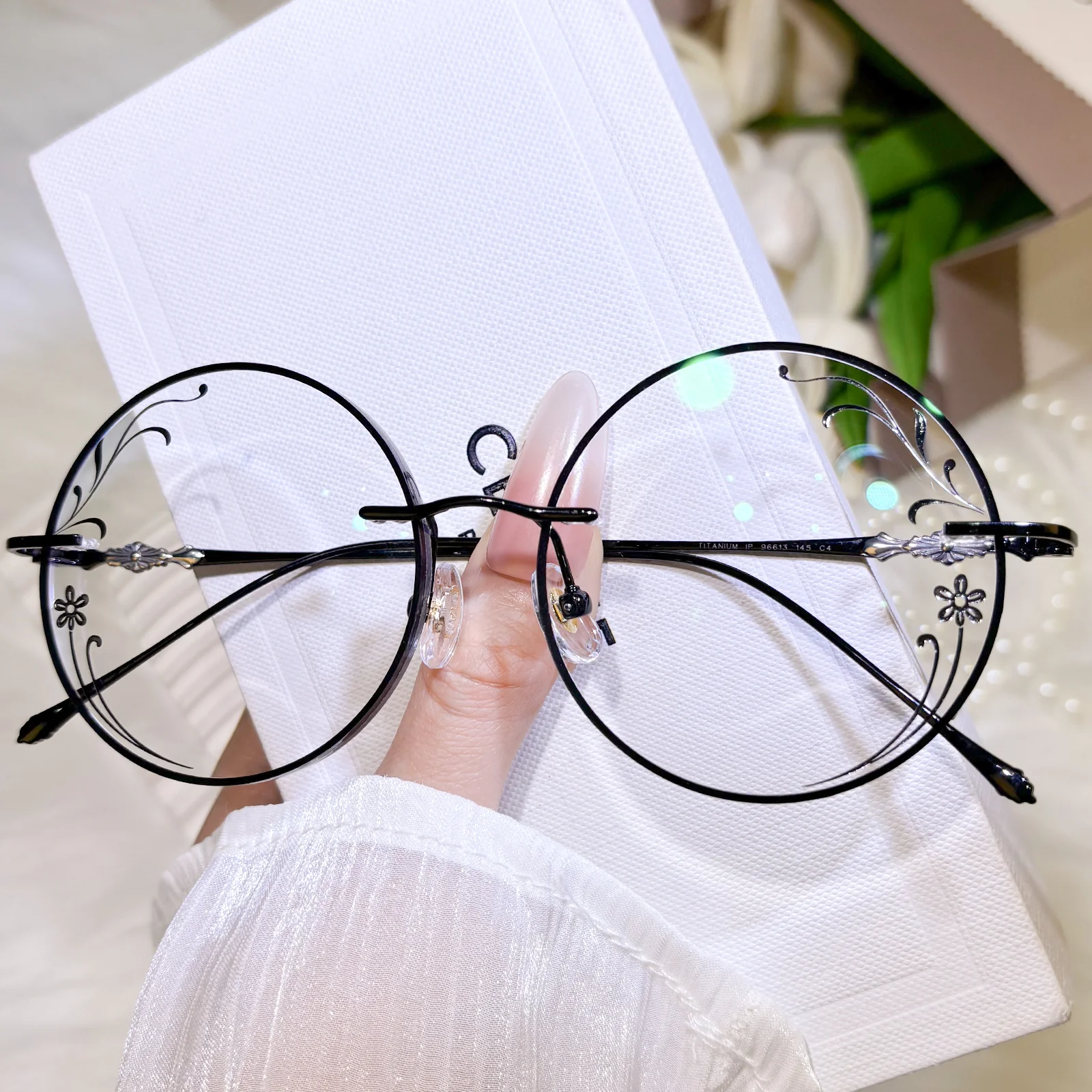 Willow Eyeglasses - Image 11