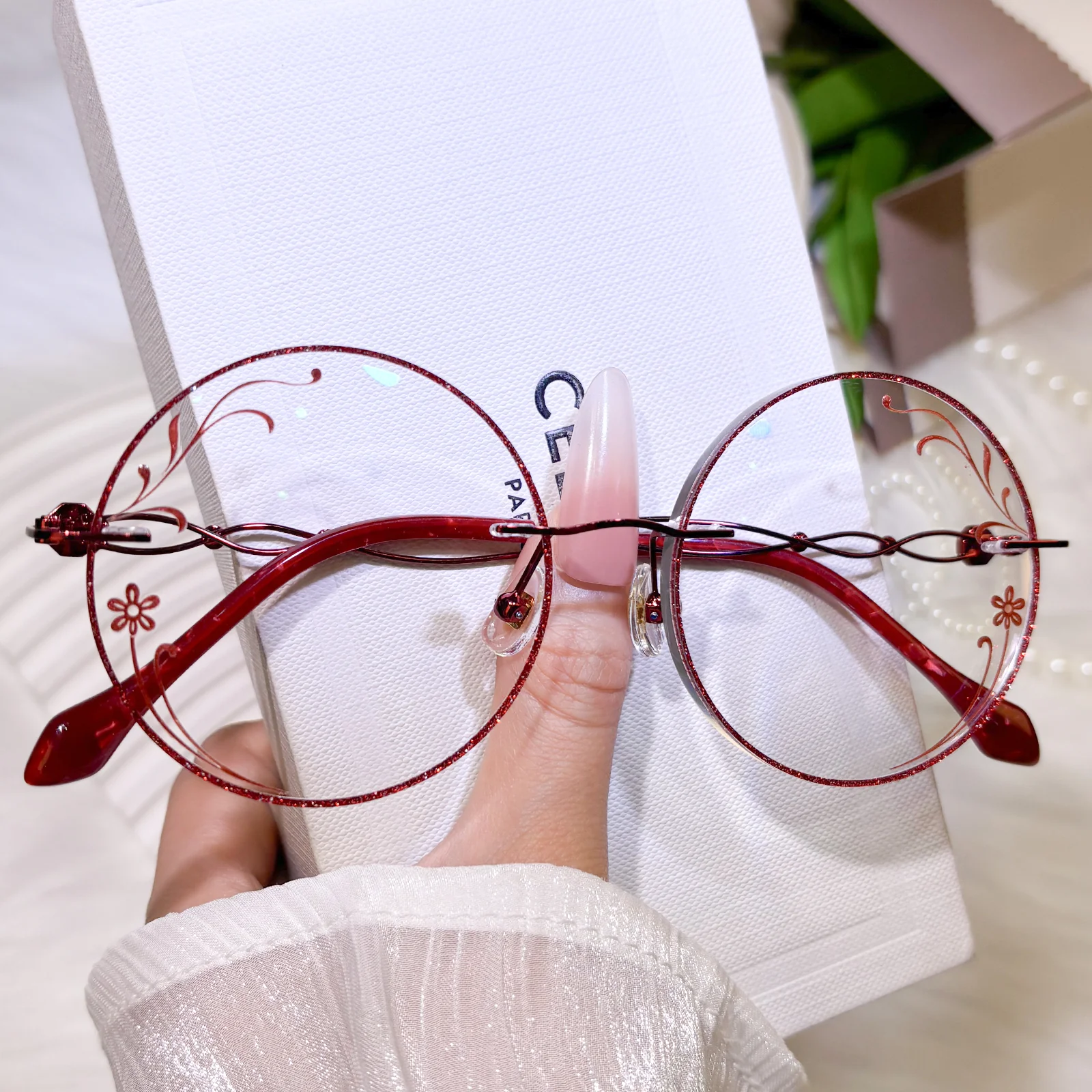 Willow Eyeglasses - Image 36