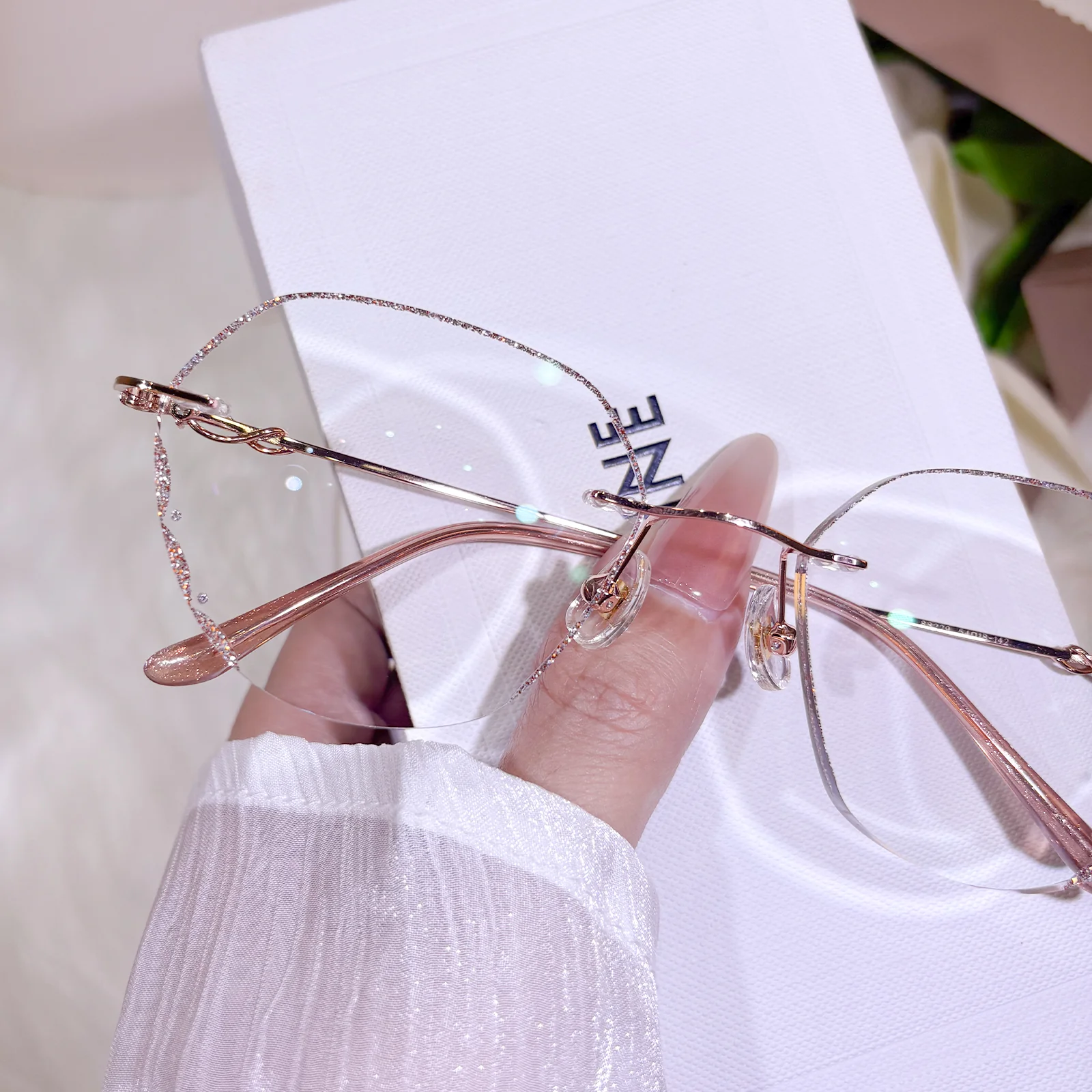 Yuri Eyeglasses - Image 2