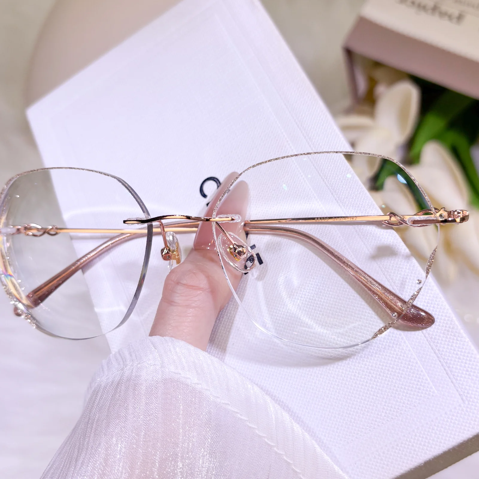 Yuri Eyeglasses - Image 9